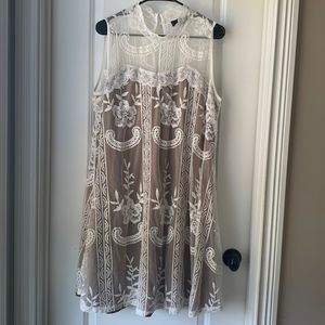 L&B White and Brown Floral Lace Dress